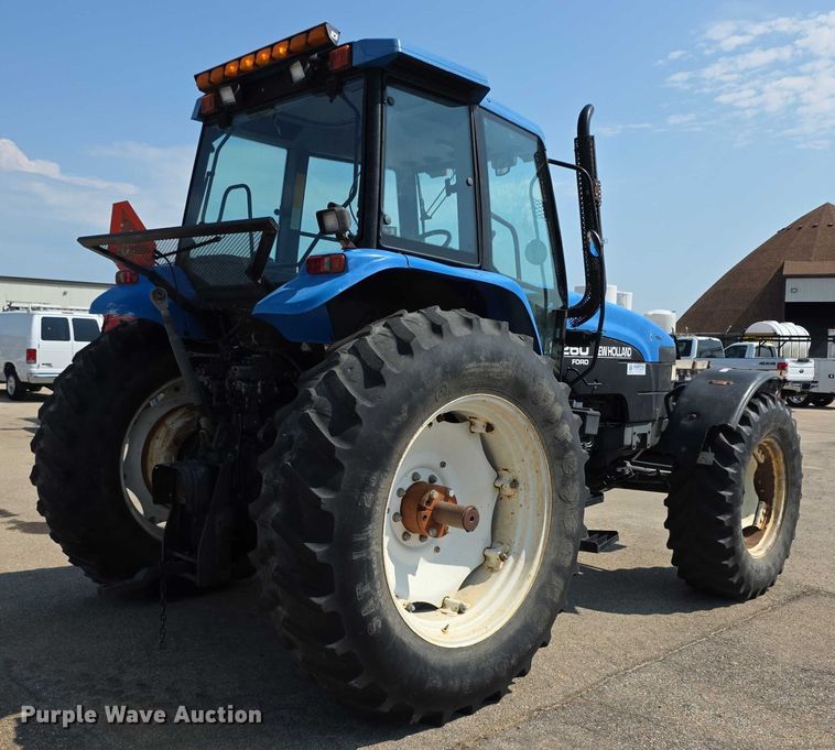 image for item EF3763 1998 New Holland  8260 MFWD tractor