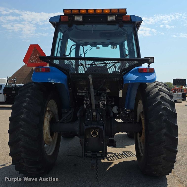 image for item EF3763 1998 New Holland  8260 MFWD tractor