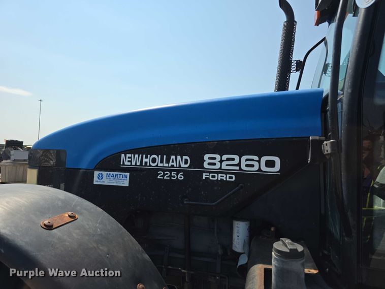 image for item EF3763 1998 New Holland  8260 MFWD tractor