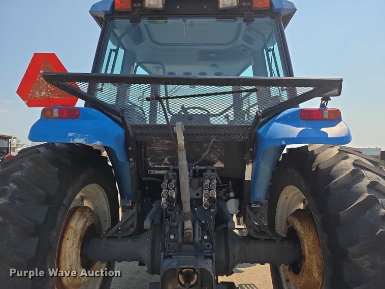 image for item EF3763 1998 New Holland  8260 MFWD tractor