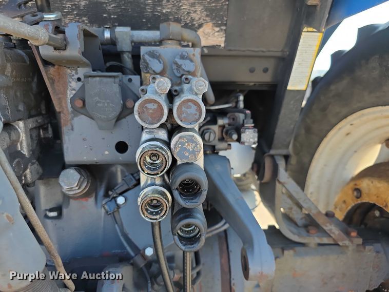 image for item EF3763 1998 New Holland  8260 MFWD tractor