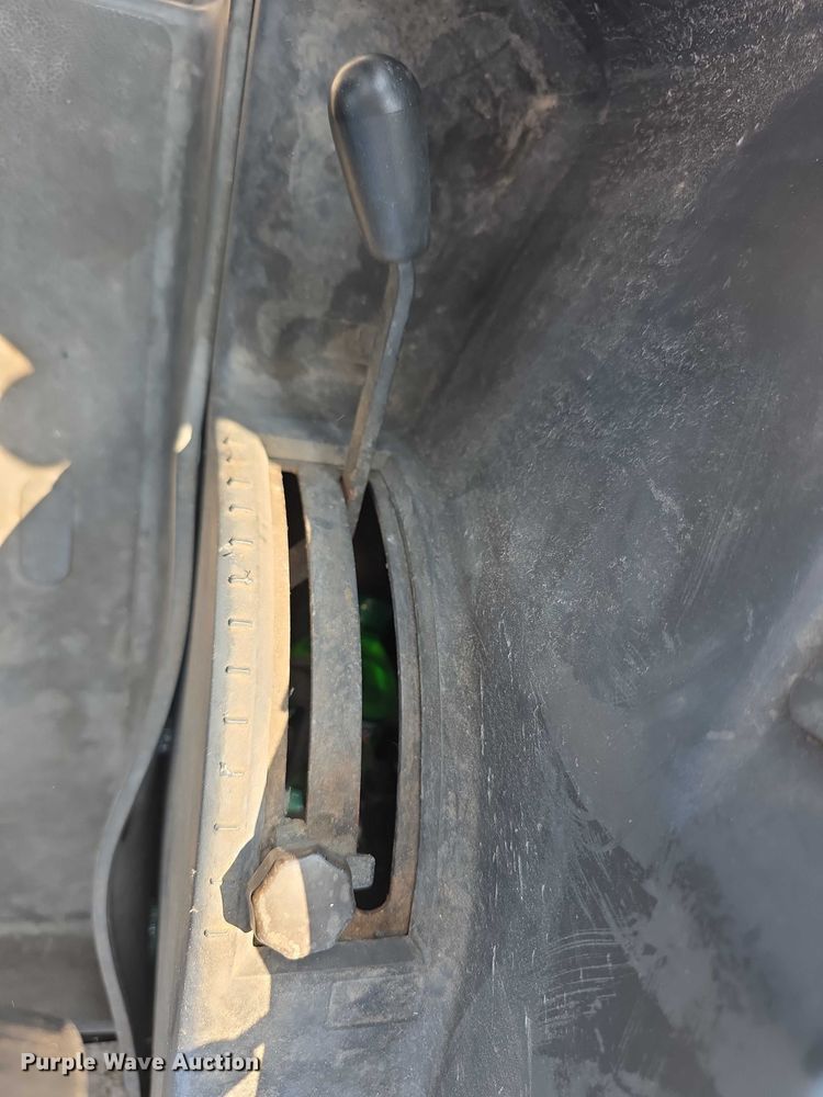 image for item EF3763 1998 New Holland  8260 MFWD tractor