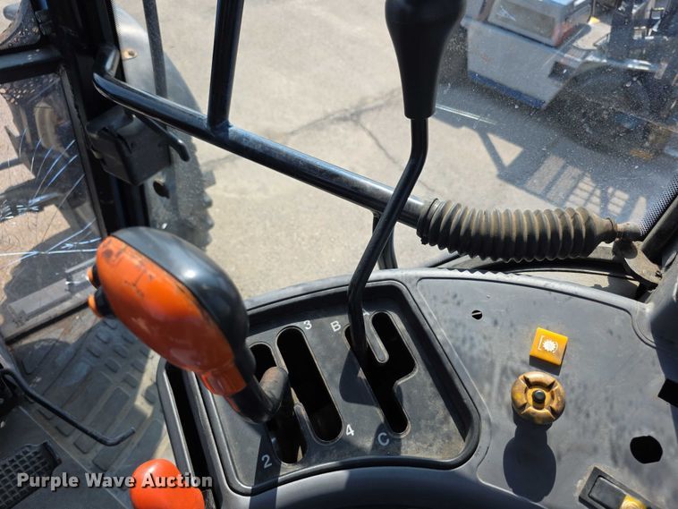 image for item EF3763 1998 New Holland  8260 MFWD tractor