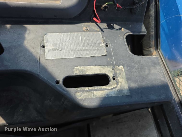 image for item EF3763 1998 New Holland  8260 MFWD tractor