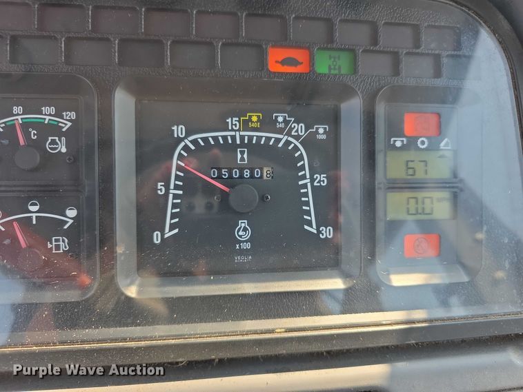 image for item EF3763 1998 New Holland  8260 MFWD tractor