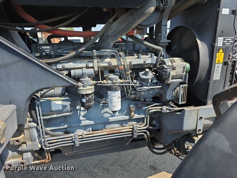 image for item EF3763 1998 New Holland  8260 MFWD tractor