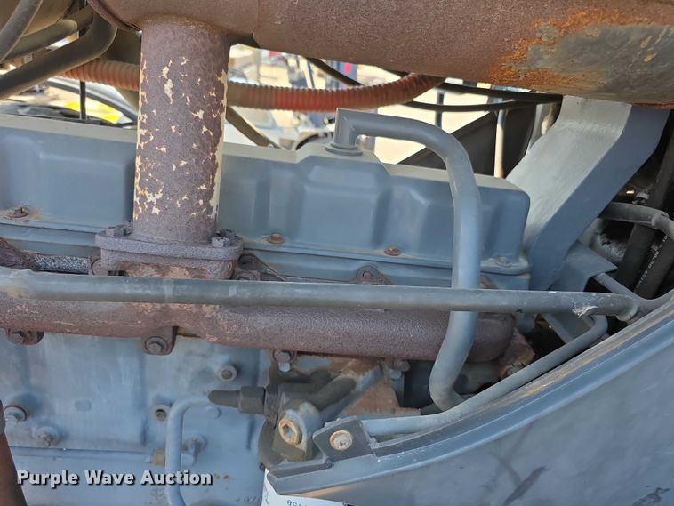 image for item EF3763 1998 New Holland  8260 MFWD tractor