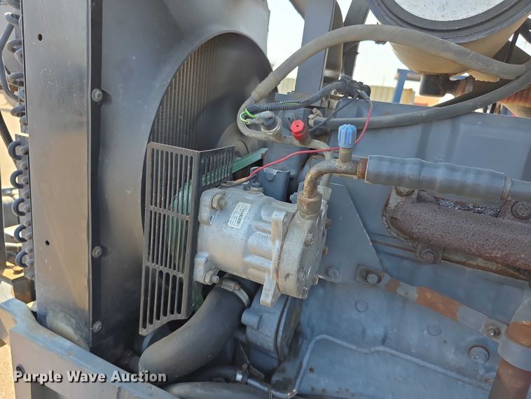 image for item EF3763 1998 New Holland  8260 MFWD tractor