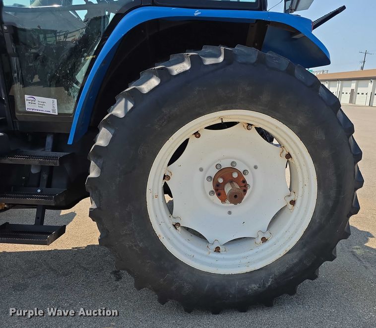 image for item EF3763 1998 New Holland  8260 MFWD tractor
