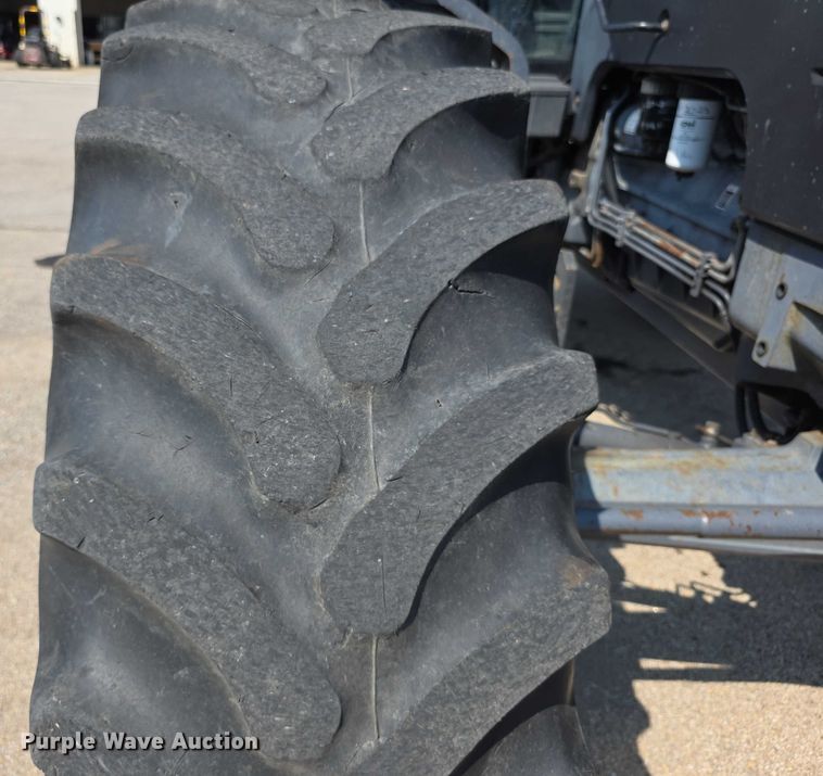 image for item EF3763 1998 New Holland  8260 MFWD tractor