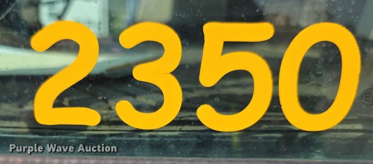 image for item EF3776 2003 John Deere 7220 MFWD tractor