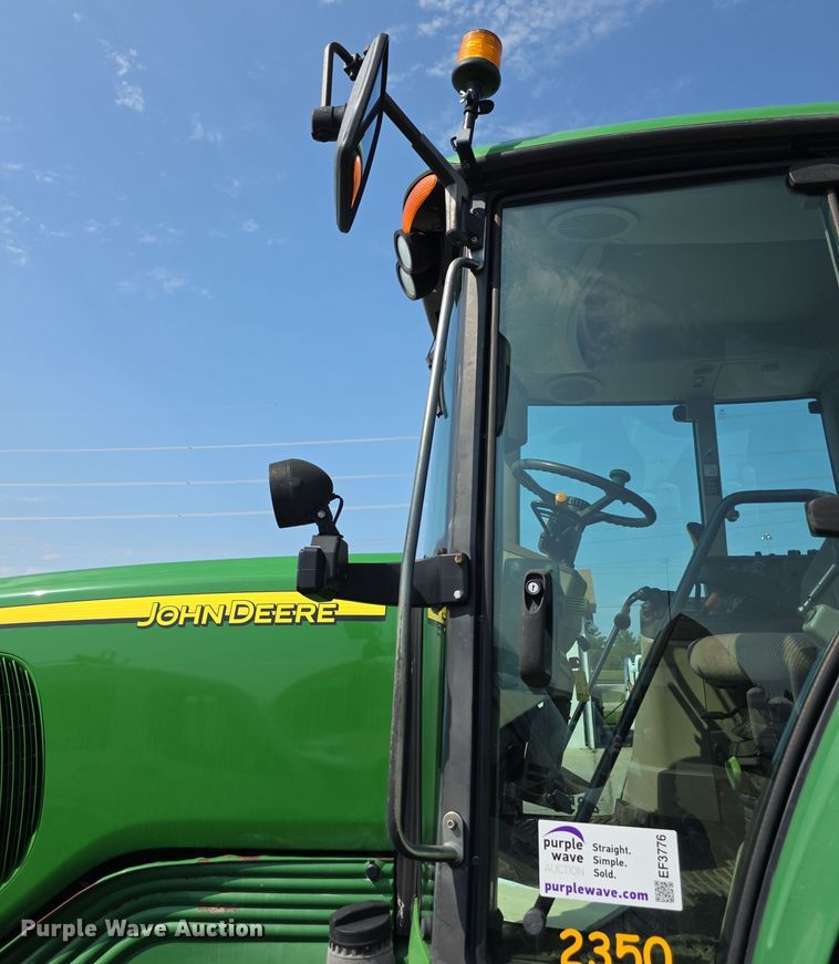 image for item EF3776 2003 John Deere 7220 MFWD tractor