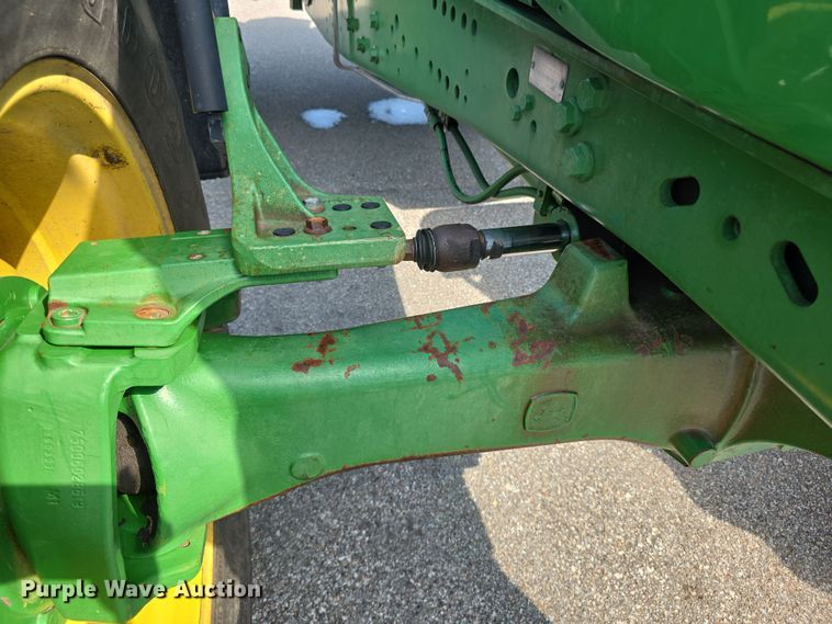 image for item EF3776 2003 John Deere 7220 MFWD tractor