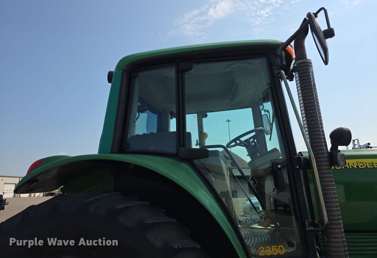 image for item EF3776 2003 John Deere 7220 MFWD tractor