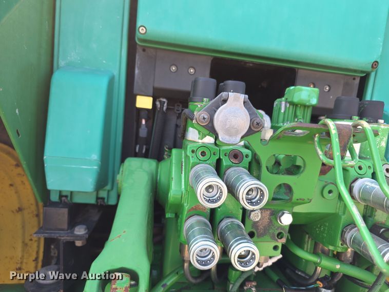 image for item EF3776 2003 John Deere 7220 MFWD tractor