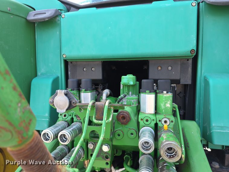 image for item EF3776 2003 John Deere 7220 MFWD tractor
