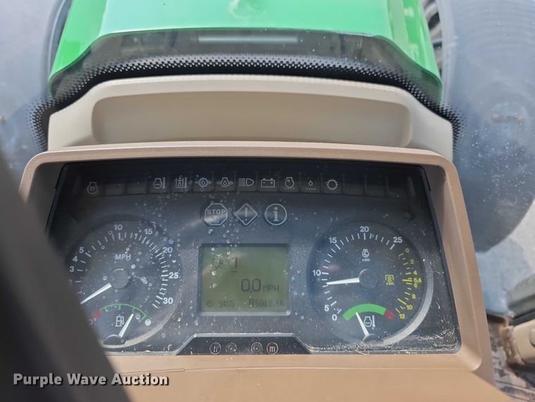 image for item EF3776 2003 John Deere 7220 MFWD tractor