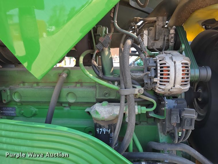 image for item EF3776 2003 John Deere 7220 MFWD tractor