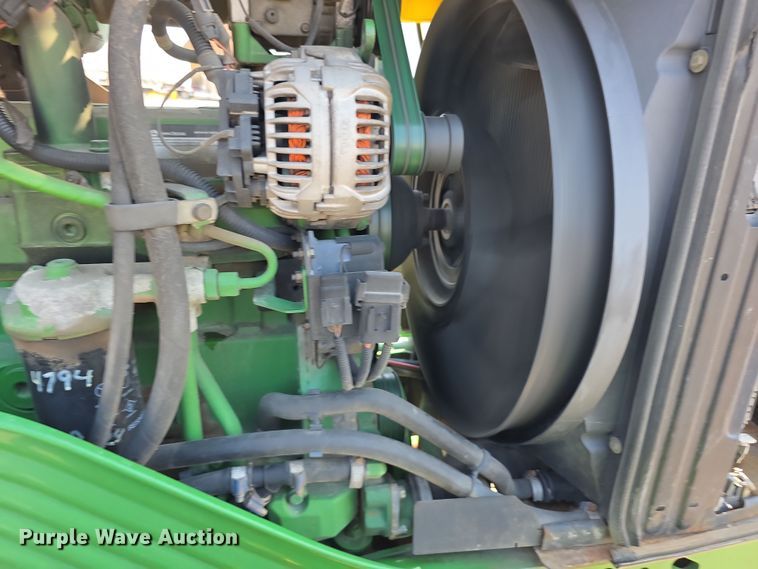 image for item EF3776 2003 John Deere 7220 MFWD tractor