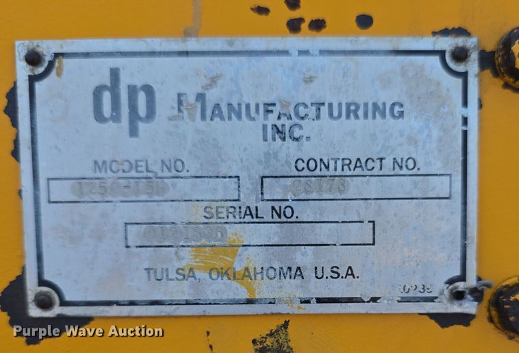 image for item EF3777 1993 International 4700 post driver truck