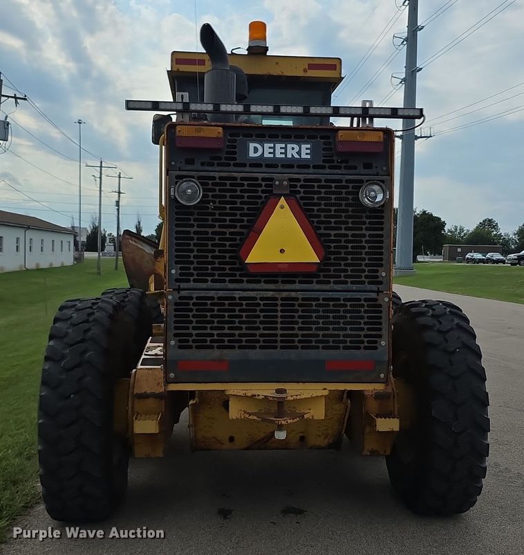 image for item EF3778 2002 John Deere 772CH II motor grader