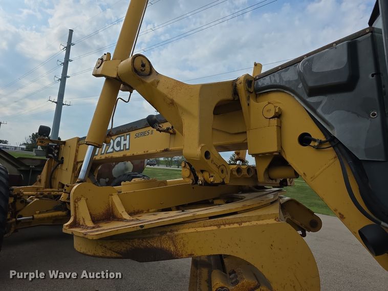 image for item EF3778 2002 John Deere 772CH II motor grader