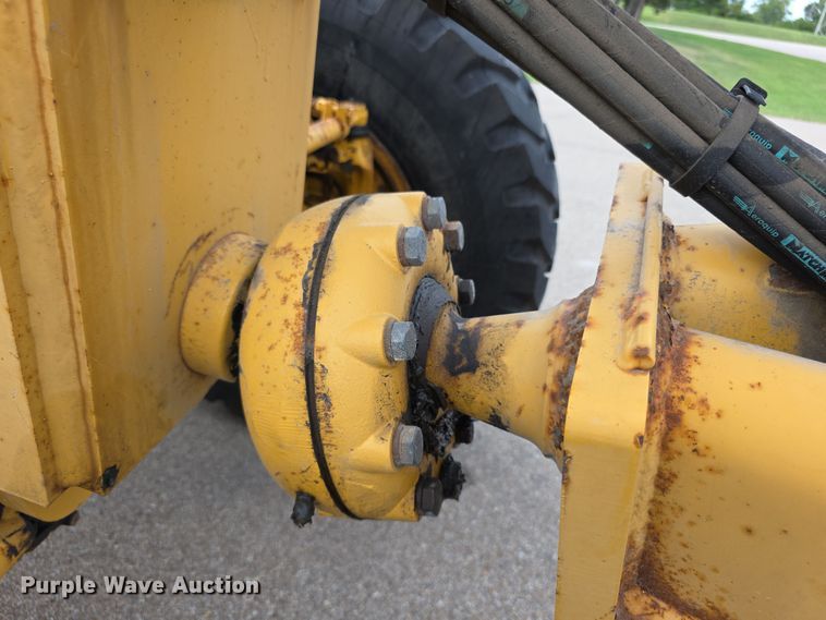 image for item EF3778 2002 John Deere 772CH II motor grader