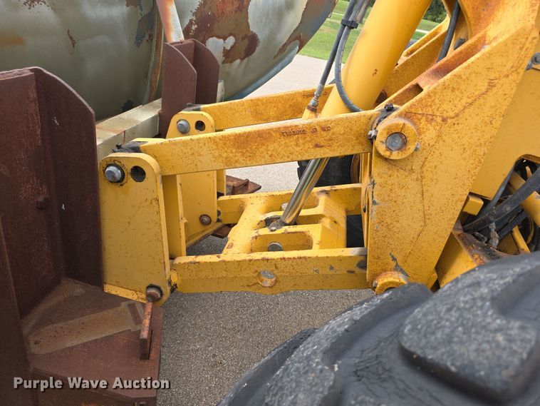 image for item EF3778 2002 John Deere 772CH II motor grader