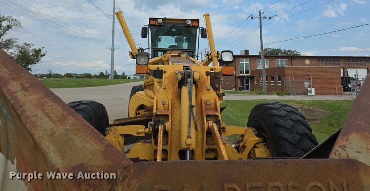 image for item EF3778 2002 John Deere 772CH II motor grader