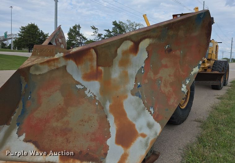 image for item EF3778 2002 John Deere 772CH II motor grader