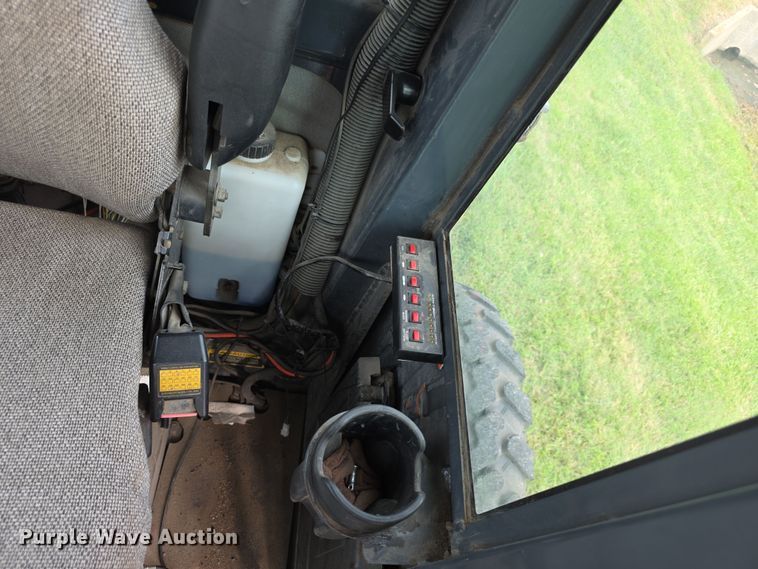 image for item EF3778 2002 John Deere 772CH II motor grader