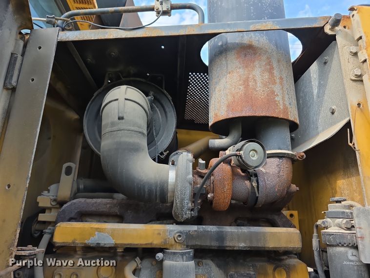 image for item EF3778 2002 John Deere 772CH II motor grader