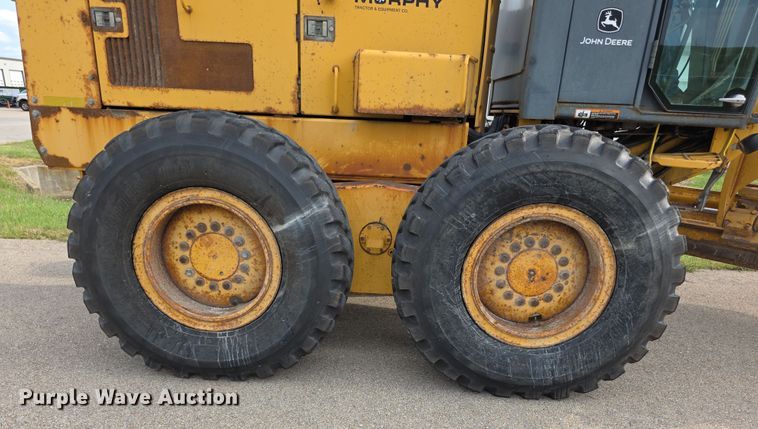 image for item EF3778 2002 John Deere 772CH II motor grader