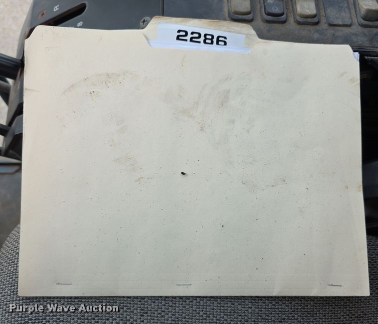 image for item EF3778 2002 John Deere 772CH II motor grader