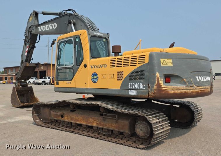 image for item EF3779 2007 Volvo EC240B LC excavator