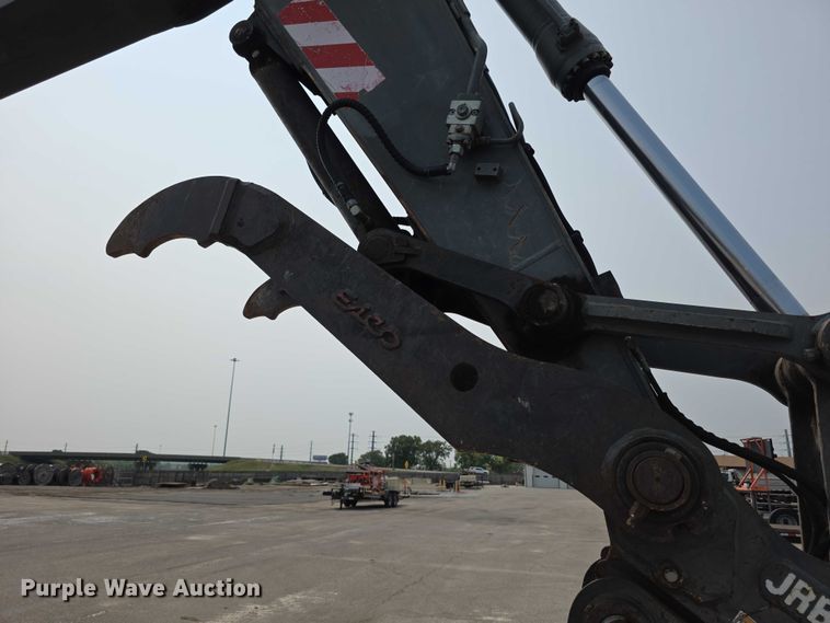 image for item EF3779 2007 Volvo EC240B LC excavator