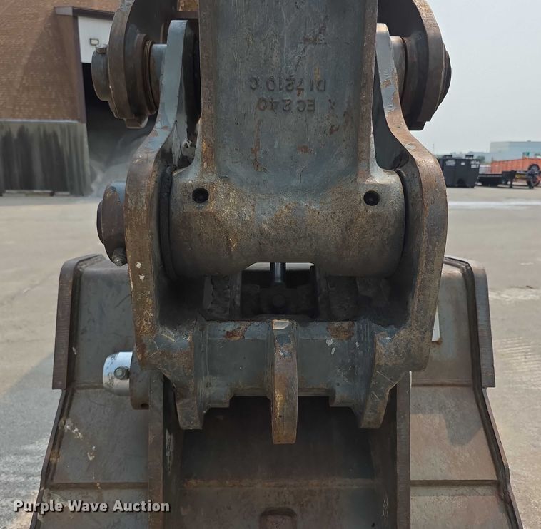 image for item EF3779 2007 Volvo EC240B LC excavator