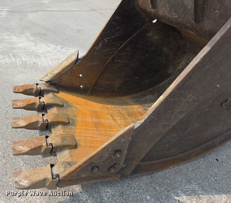 image for item EF3779 2007 Volvo EC240B LC excavator