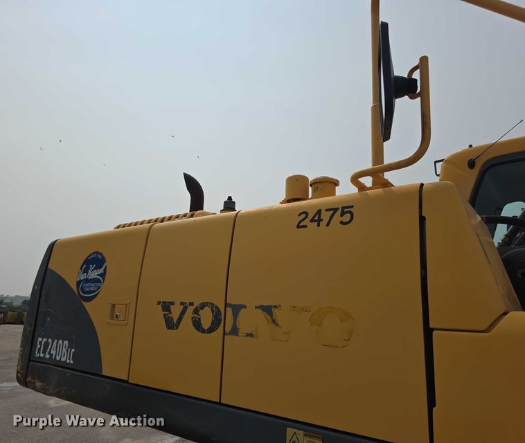 image for item EF3779 2007 Volvo EC240B LC excavator