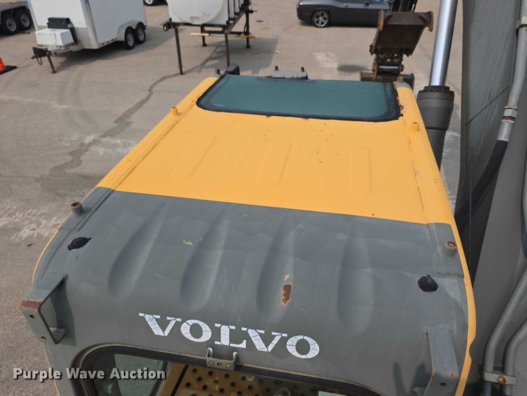 image for item EF3779 2007 Volvo EC240B LC excavator