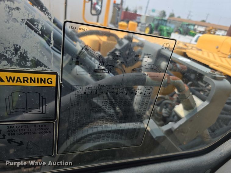 image for item EF3779 2007 Volvo EC240B LC excavator