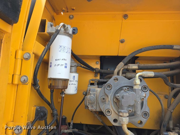 image for item EF3779 2007 Volvo EC240B LC excavator