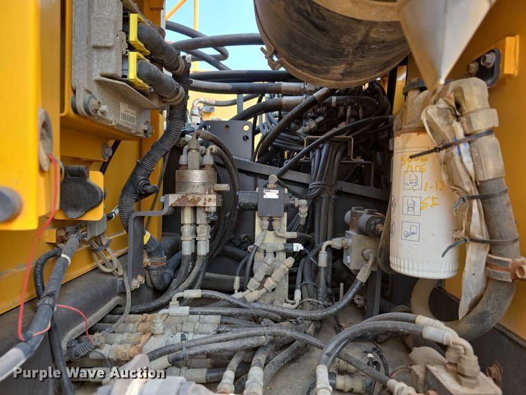 image for item EF3779 2007 Volvo EC240B LC excavator