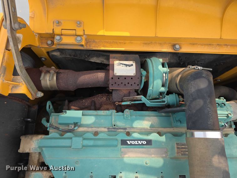 image for item EF3779 2007 Volvo EC240B LC excavator