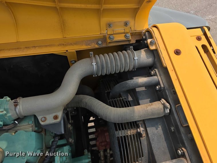 image for item EF3779 2007 Volvo EC240B LC excavator