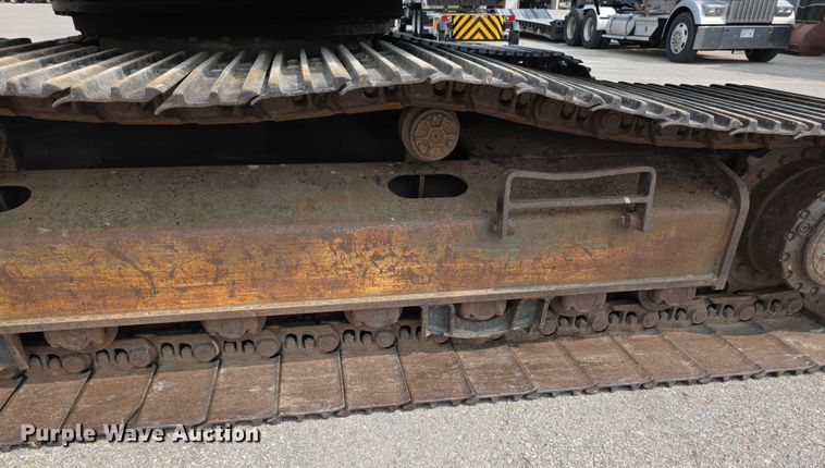 image for item EF3779 2007 Volvo EC240B LC excavator