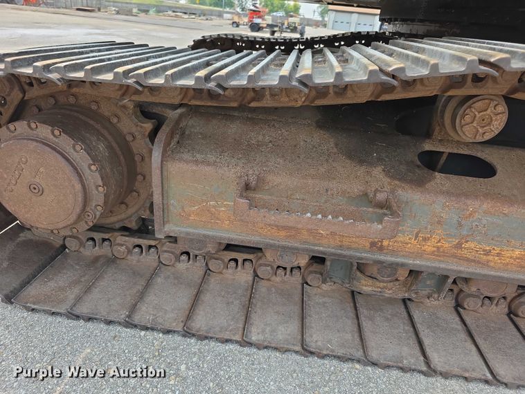 image for item EF3779 2007 Volvo EC240B LC excavator