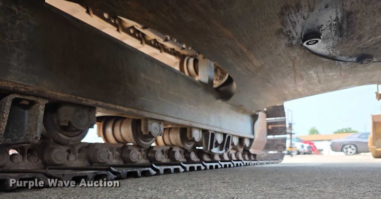 image for item EF3779 2007 Volvo EC240B LC excavator