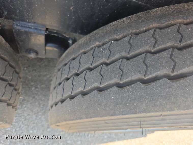 image for item EF3783 2019 Kaufman  FDDT tilt deck equipment trailer