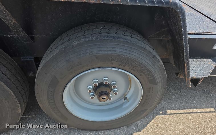 image for item EF3783 2019 Kaufman  FDDT tilt deck equipment trailer